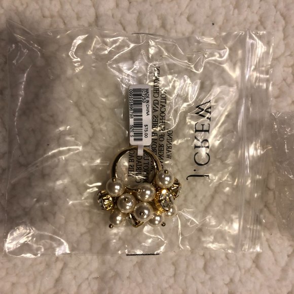 J. Crew Gold Pearl Cubic Zirconia Statement Ring - Picture 5 of 6